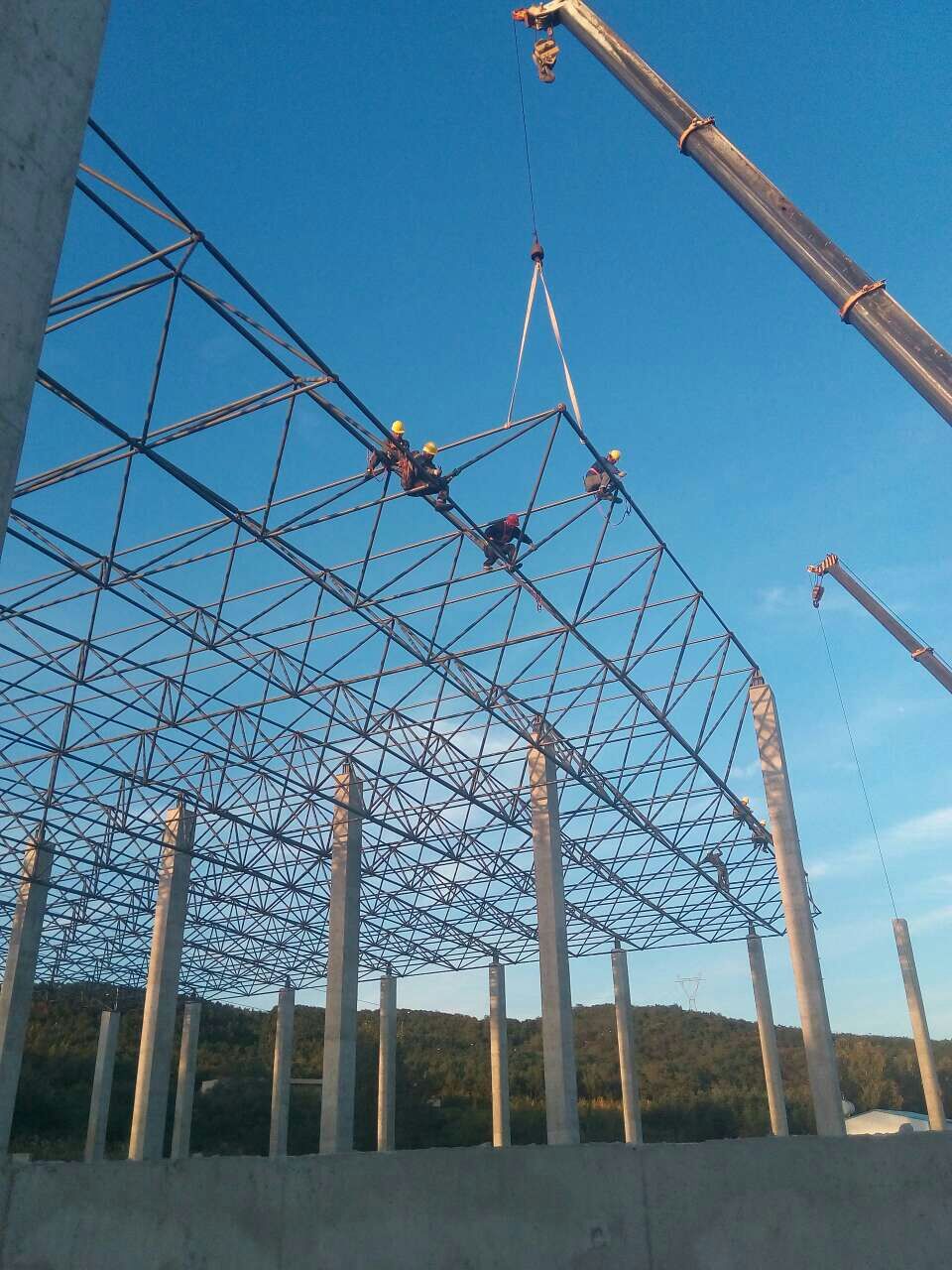 濟南汪清物流園網架