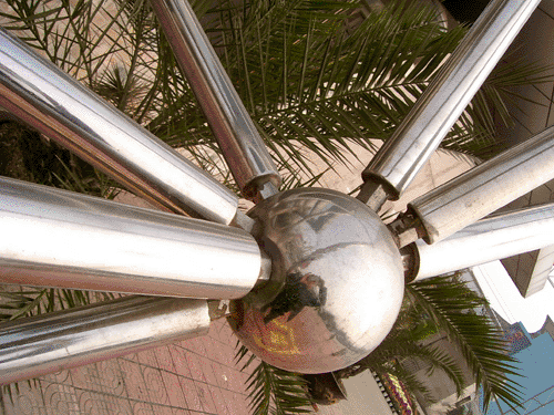 武漢不銹鋼螺栓球網(wǎng)架