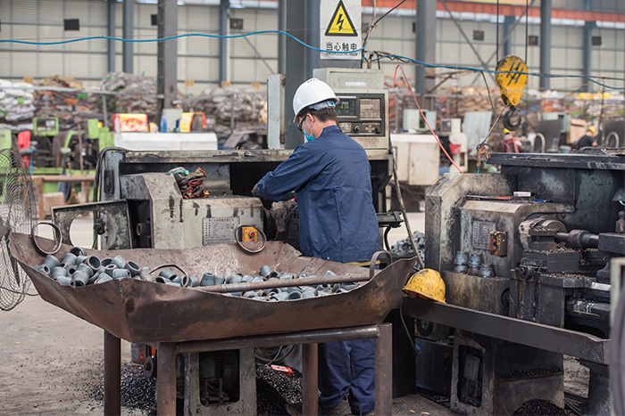 邳州網(wǎng)架錐頭車(chē)間